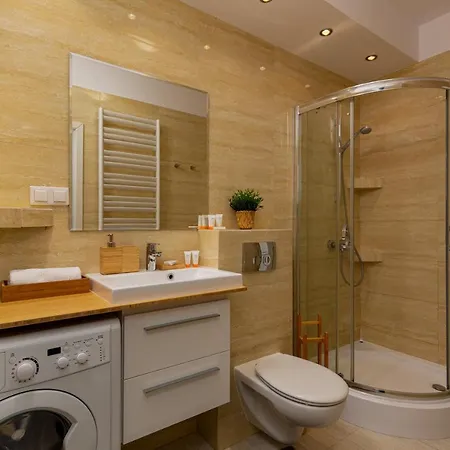 Kolejowa By Renters *