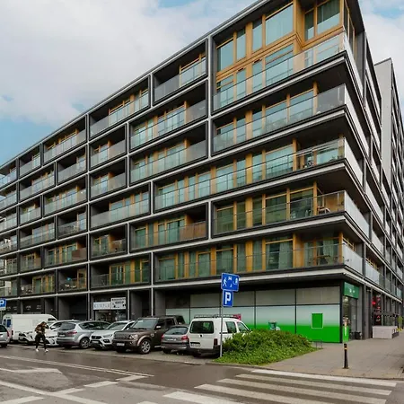 Kolejowa By Renters