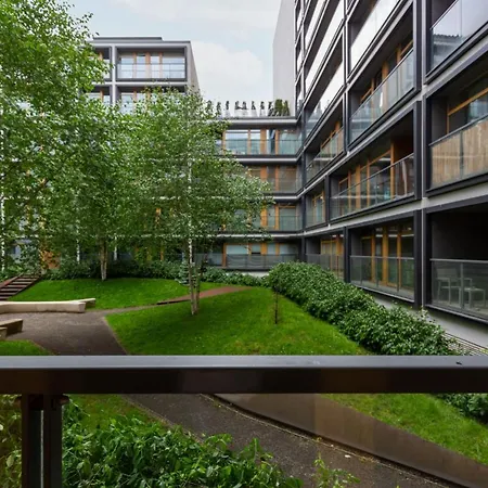 Kolejowa By Renters Lägenhet *