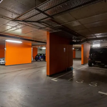 Kolejowa By Renters ורשה