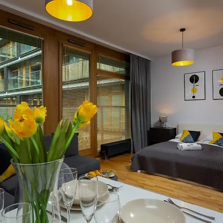 Apartmán Kolejowa By Renters Varšava