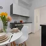 Apartment Kolejowa By Renters *