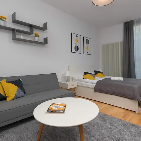 Appartement Kolejowa By Renters Varsovie